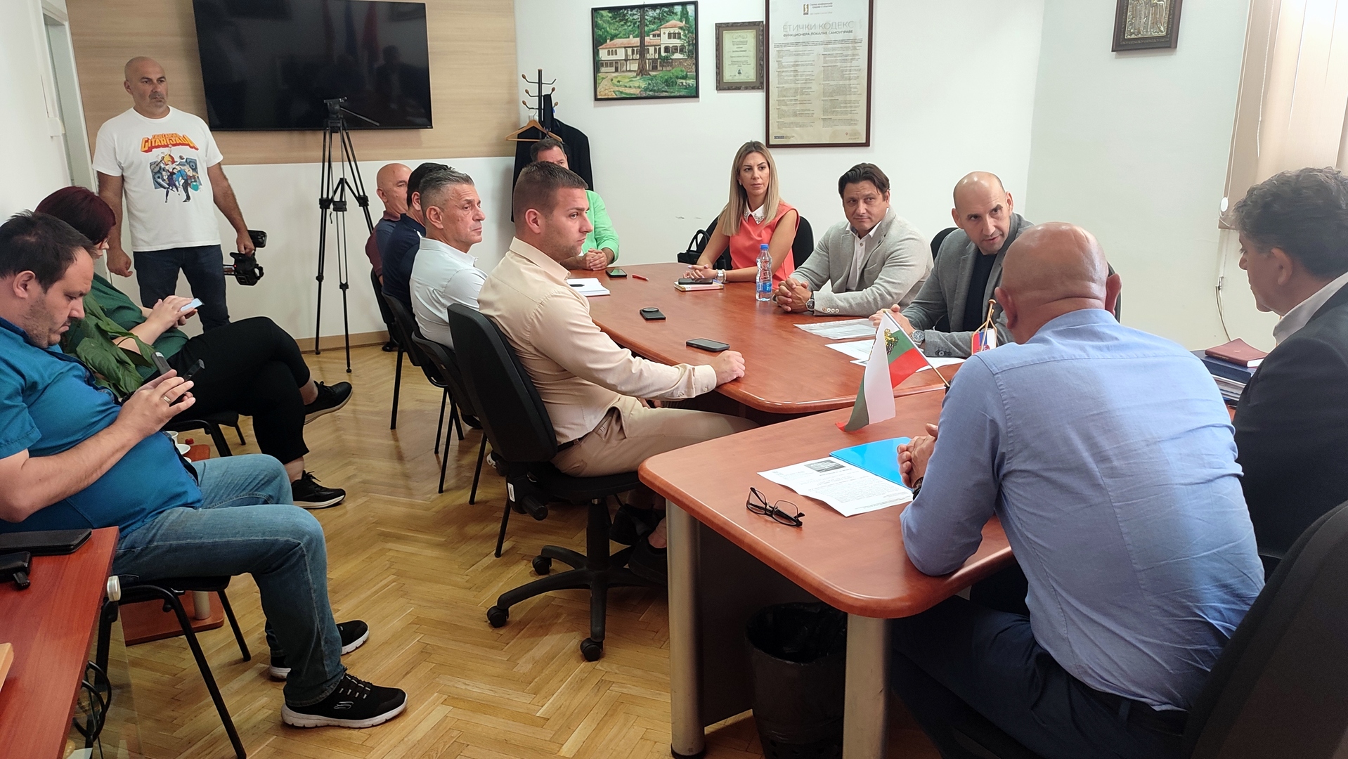 ПОБОЉШАЊЕ ПРИСТУПА ПАМЕТНОМ, ТЕХНОЛОШКОМ И ЗЕЛЕНОМ ЈАВНОМ ОКРУЖЕЊУ У ПРЕКОГРАНИЧНОМ РЕГИОНУ